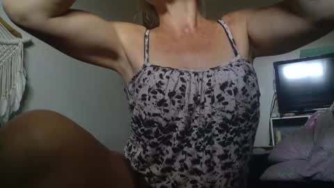 Milf4u online show from December 3, 12:44 am