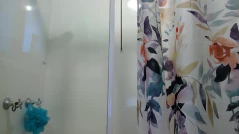 Milf4u online show from January 15, 8:41 am