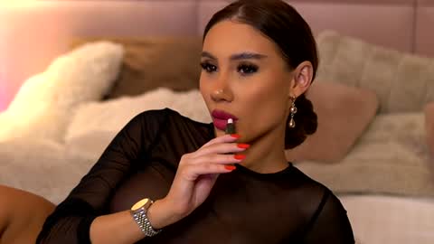 Ava online show from December 19, 10:00 pm