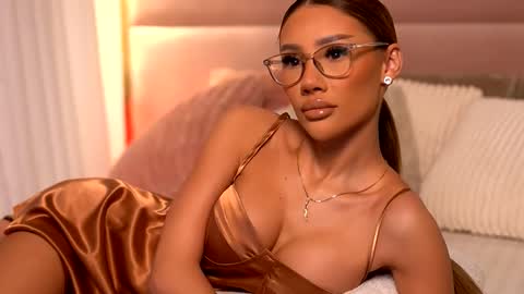 Ava online show from January 12, 3:34 am