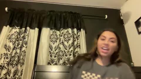 Ava Monroe online show from December 31, 5:33 am