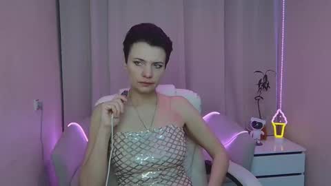 avasaturnian online show from January 17, 8:00 am