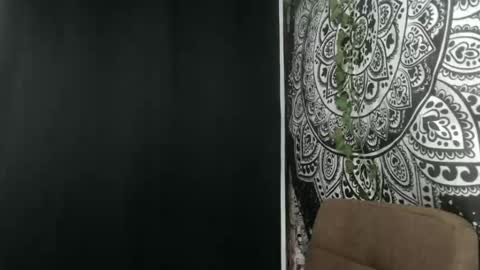 ave_tt online show from September 28, 6:02 pm