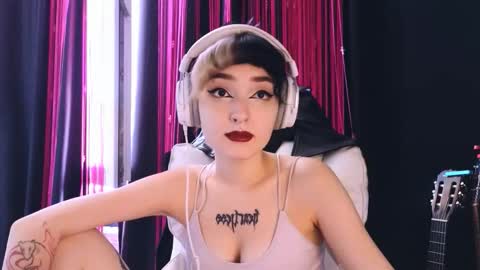 Avriel online show from September 20, 5:06 am