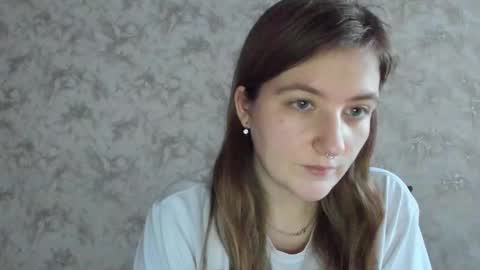 avorylas online show from November 26, 8:15 am