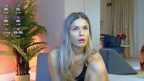 AVRILL CYRUX online show from September 15, 7:16 am