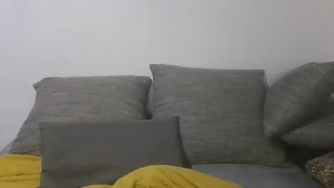 axue online show from December 22, 8:45 pm