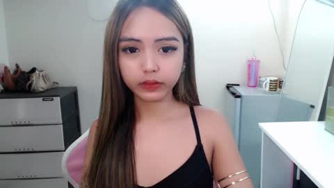 ayalvrs18 online show from September 15, 6:00 am