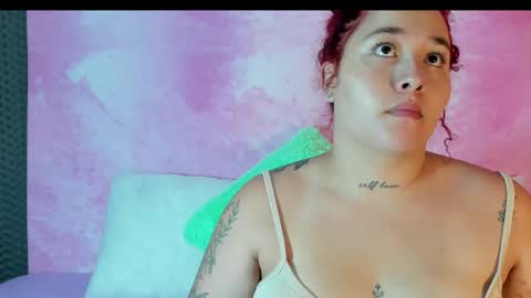 aylamarttinez online show from January 8, 3:43 am