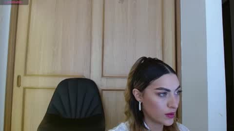 AYLEEN    online show from September 9, 6:51 pm