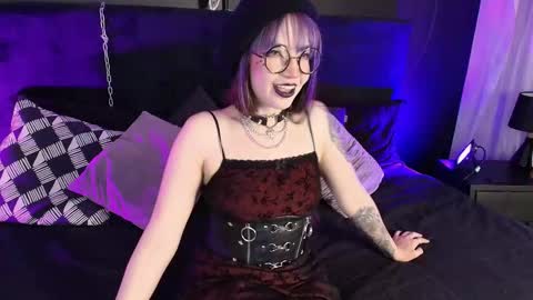 Aylen online show from October 7, 8:13 pm