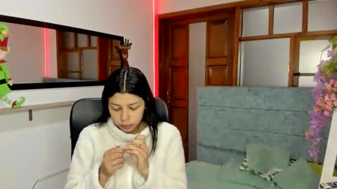 aysha_winxx online show from December 14, 3:01 am