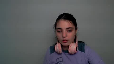 Snapshot of azumi_chan_ chatting on October 22, 11:04 am azumi_chan_ online show from October 22, 11:04 am