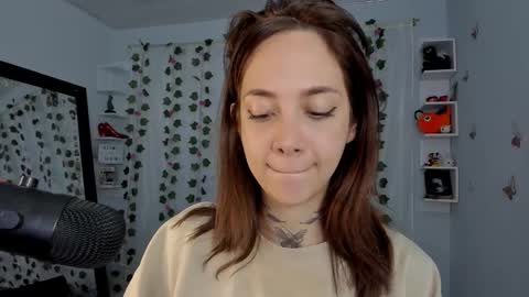 azumi saan online show from December 14, 3:23 am