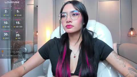 Azura online show from November 13, 8:19 pm