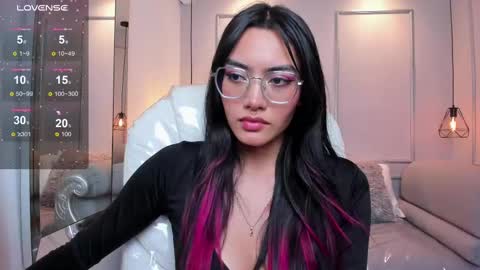 Azura online show from September 15, 9:55 pm