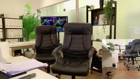 Olivia and Lexi online show from November 15, 8:04 am