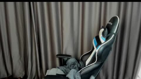 Snapshot of baby__xoxo chatting on September 30, 7:14 am Alice online show from September 30, 7:14 am