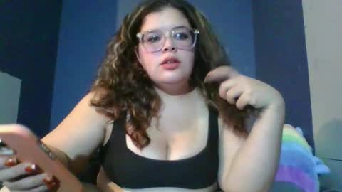 Your Highness Elle online show from November 11, 11:24 pm