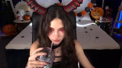 Sasha online show from October 31, 8:24 pm