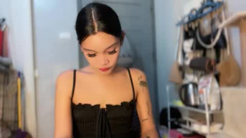 Nexie online show from November 25, 5:37 pm