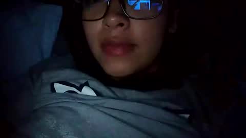 Snapshot of babyymango_ chatting on December 31, 10:26 am  Gisselle  online show from December 31, 10:26 am