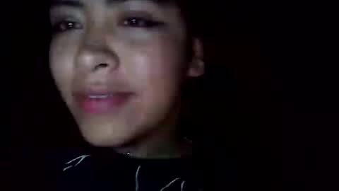 Snapshot of babyymango_ chatting on December 25, 9:24 am  Gisselle  online show from December 25, 9:24 am