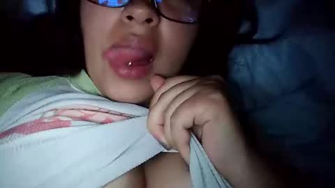 Snapshot of babyymango_ chatting on January 13, 4:50 am  Gisselle  online show from January 13, 4:50 am