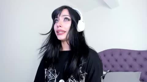 Bratty Lanita - independent online show from January 3, 9:26 pm