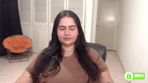 Snapshot of baddie_maddie_ chatting on September 18, 6:56 am want custom text me through my snap 3  online show from September 18, 6:56 am