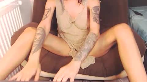 Amy online show from September 19, 9:47 pm