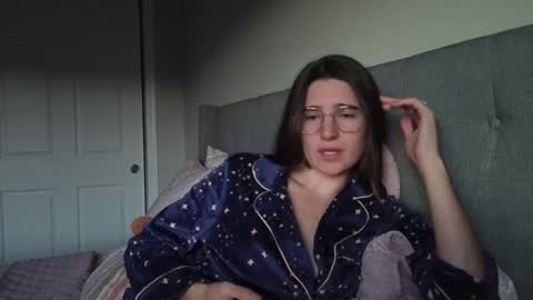 Bambi Farrina online show from November 15, 10:33 pm