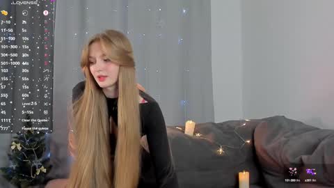 Kendall online show from December 22, 9:31 pm