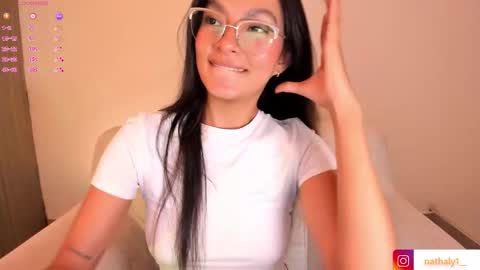 Snapshot of barbie_brunette3 chatting on September 28, 12:17 am  independet model online show from September 28, 12:17 am