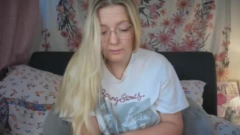 barbiegirl966 online show from January 11, 9:47 am