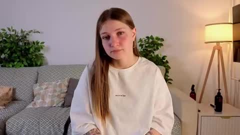 Elise online show from November 30, 1:32 am