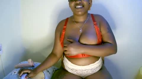 beautifulpeach2 online show from February 7, 4:59 am