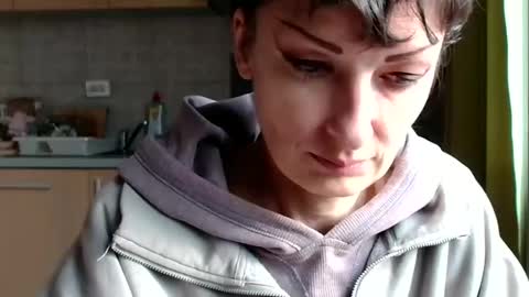 Raluca online show from December 5, 12:17 pm