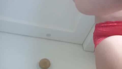 BECKY BOO  online show from September 29, 3:44 am