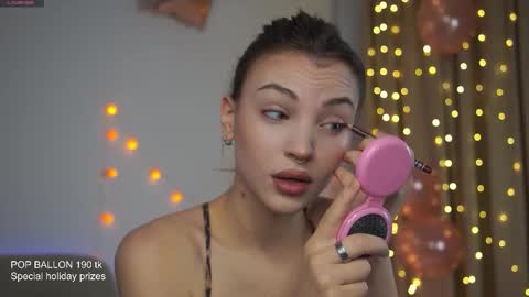 Melissa online show from December 18, 11:15 am