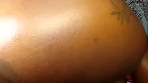 beencee2 online show from December 19, 5:29 am