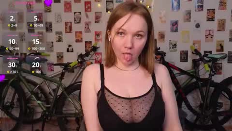 Bella online show from November 18, 7:04 pm