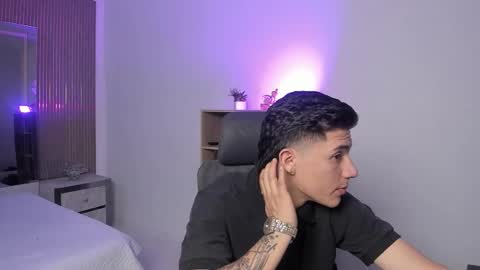 bellaastorm online show from September 23, 1:31 pm