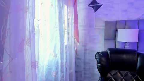 bellaastorm online show from November 24, 8:22 pm