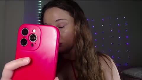 Bella Monroe online show from December 16, 6:32 am