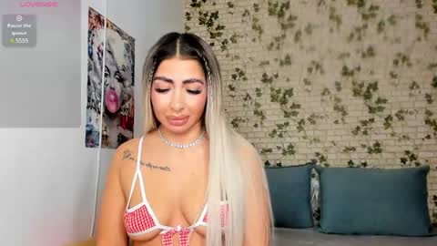 LucyJelly online show from January 7, 5:53 pm