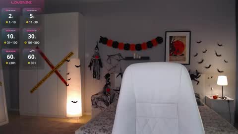 Bella online show from October 25, 1:57 am