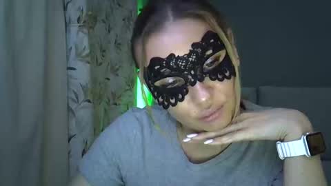 Demi Moore online show from February 4, 11:06 pm