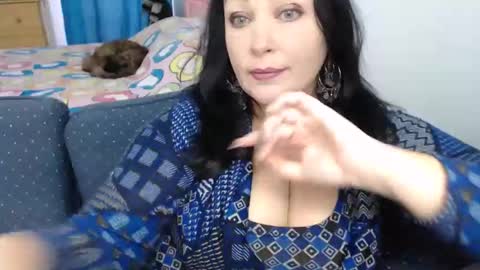 Snapshot of beluckynow chatting on February 4, 3:26 pm beluckynow online show from February 4, 3:26 pm