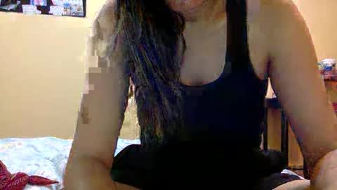 Snapshot of bermudatriangle12 chatting on September 11, 12:49 pm tixxie  online show from September 11, 12:49 pm